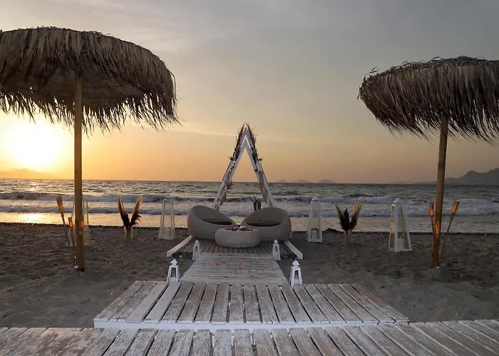 Pelagos Suites Hotel & Spa