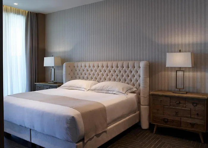 Pelagos Suites Hotel & Spa